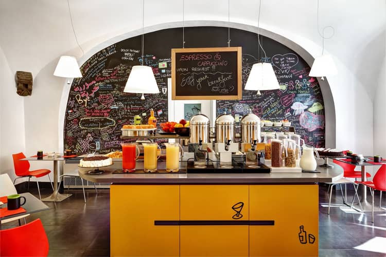 Hotelpiazzabellini Napoli Colazione 03